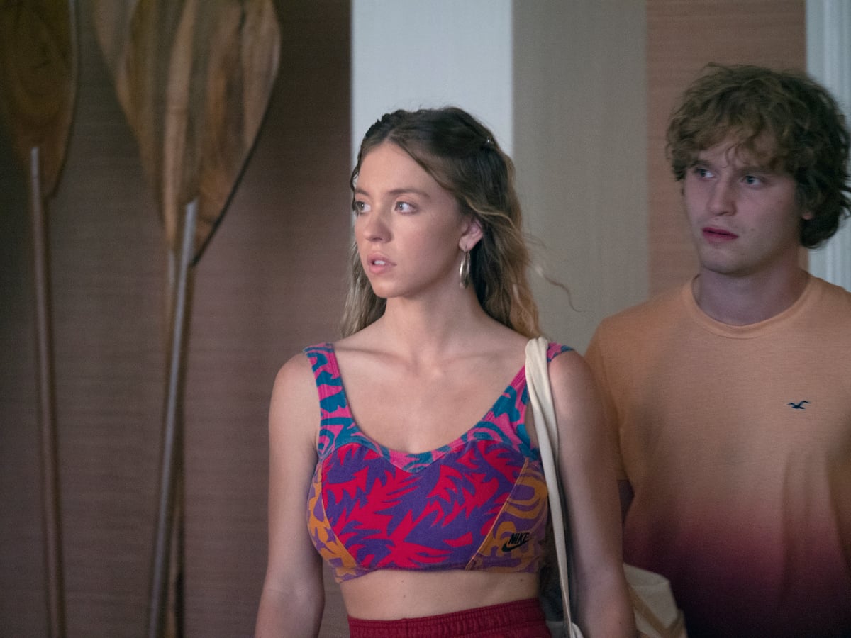  The White Lotus Sydney Sweeney Built An 100 Page Journal For Olivia
