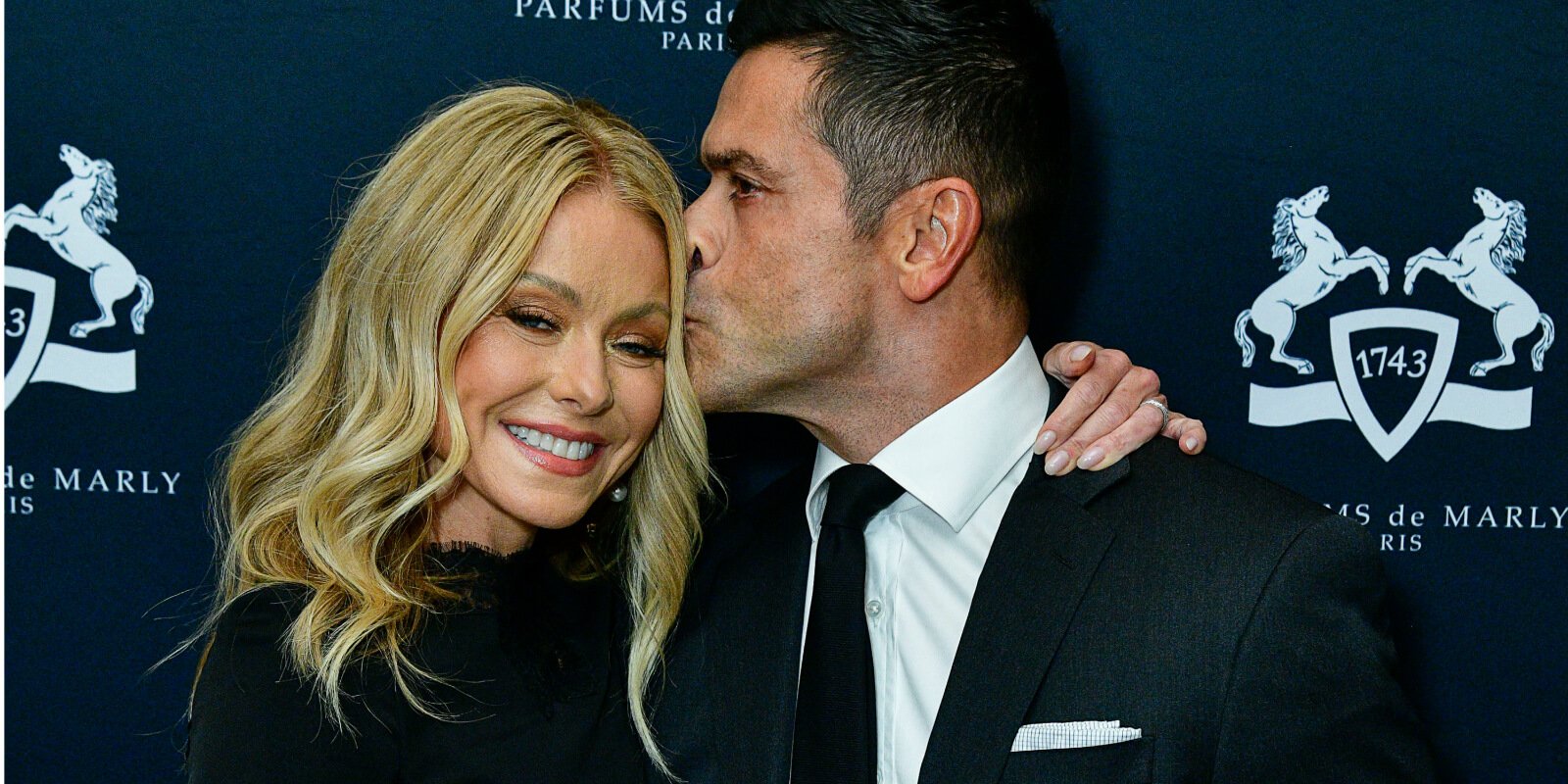 Kelly Ripa and Mark Consuelos appear on the red carpet for her book debut, Live Wire.