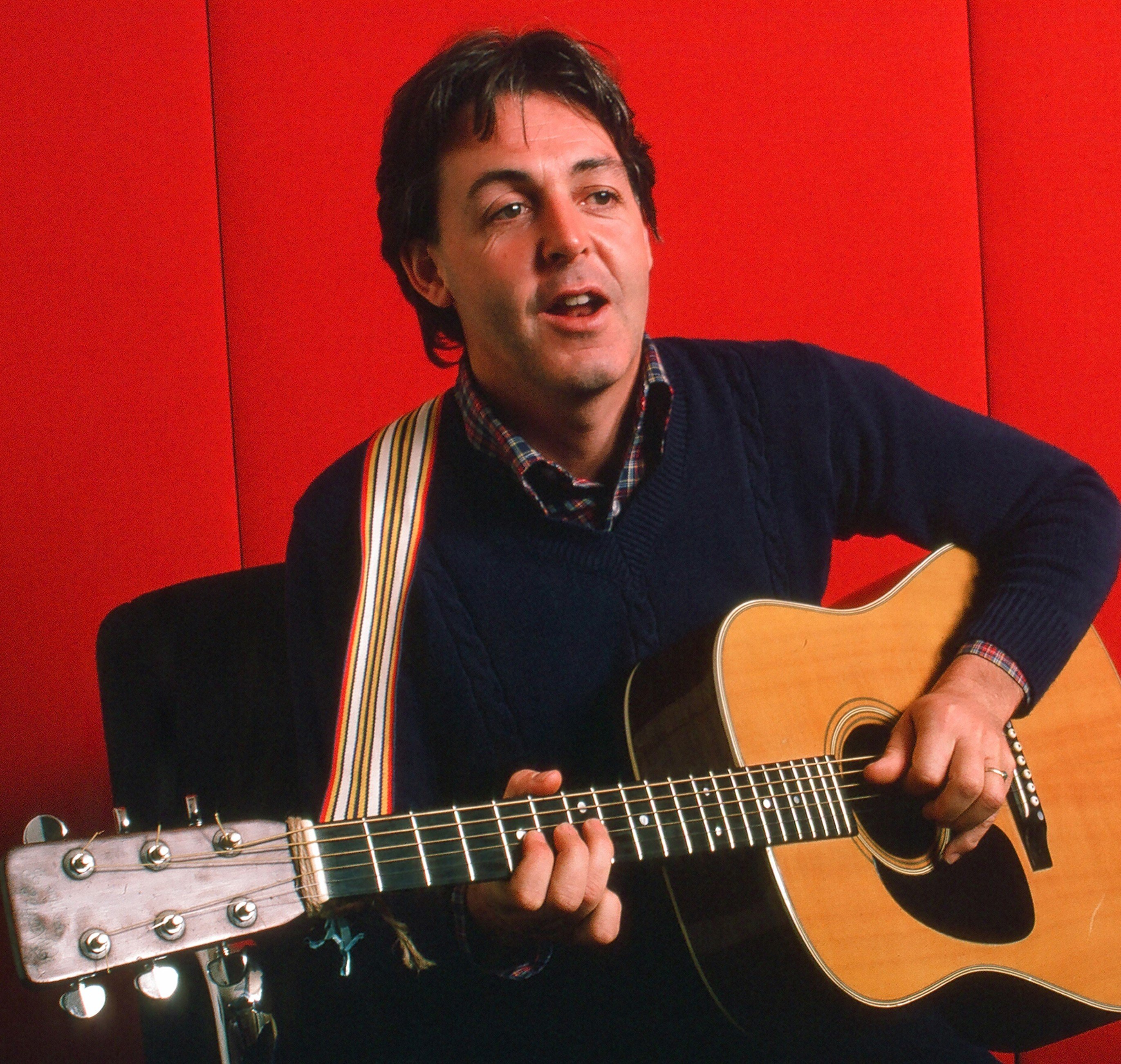 "Coming Up" era Paul McCartney in a sweater