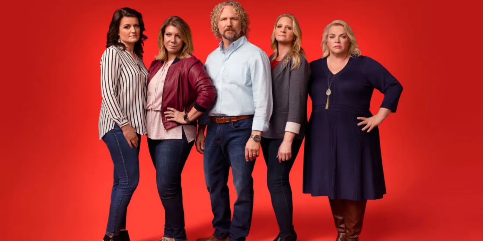 A photograph taken for season 14 of TLC's 'Sister Wives' featuring Robyn, Meri, Kody, Janelle, and Christine Brown.