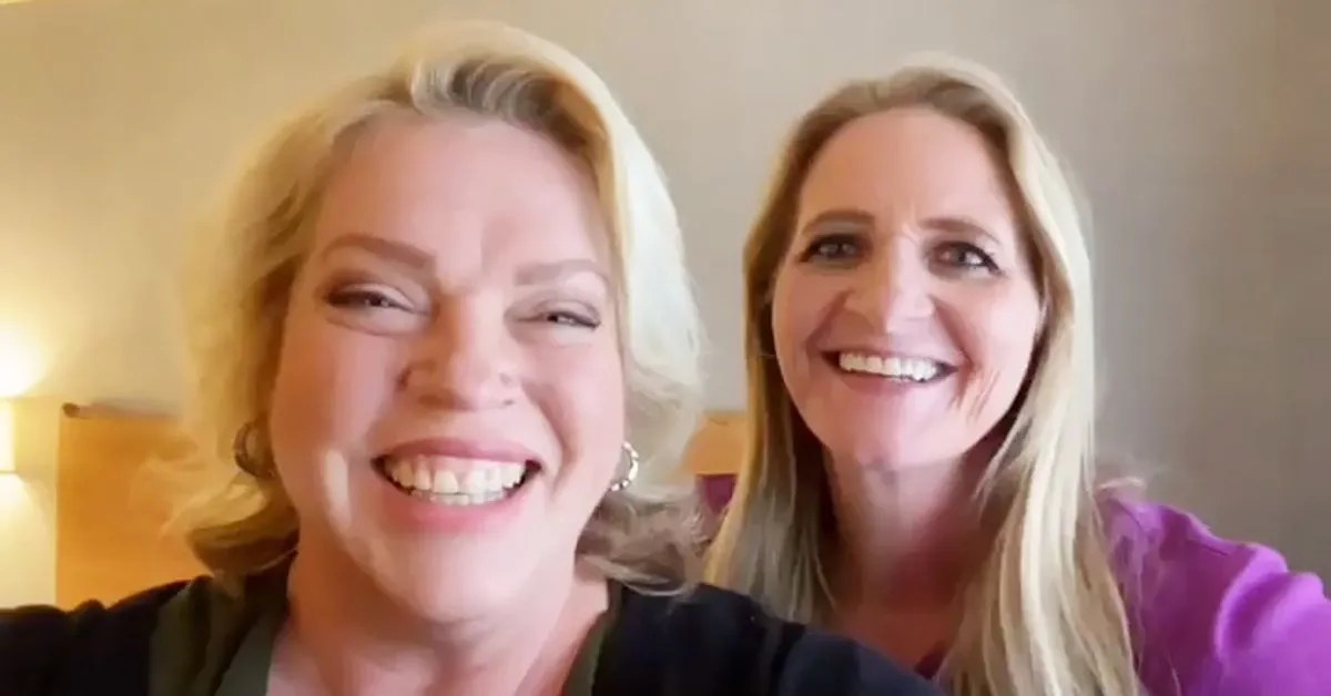 Janelle Brown and Christine Brown smiling together on ‘Sister Wives’ via TLC.