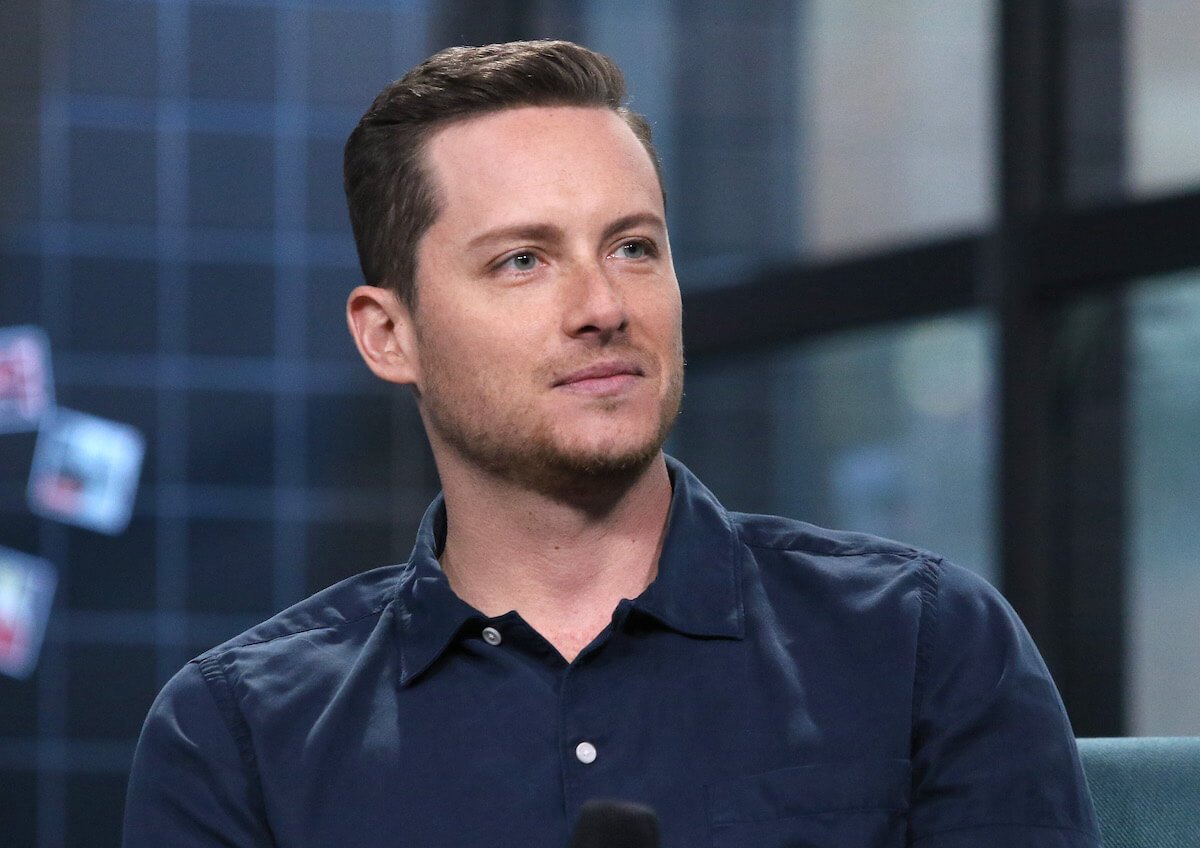 Jesse Lee Soffer looking off to the side