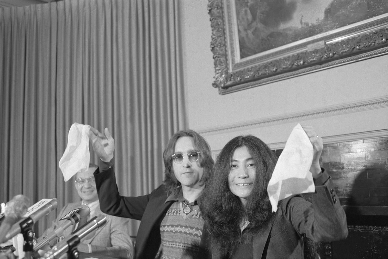 John Lennon and Yoko Ono announcing the creation of Nutopia.