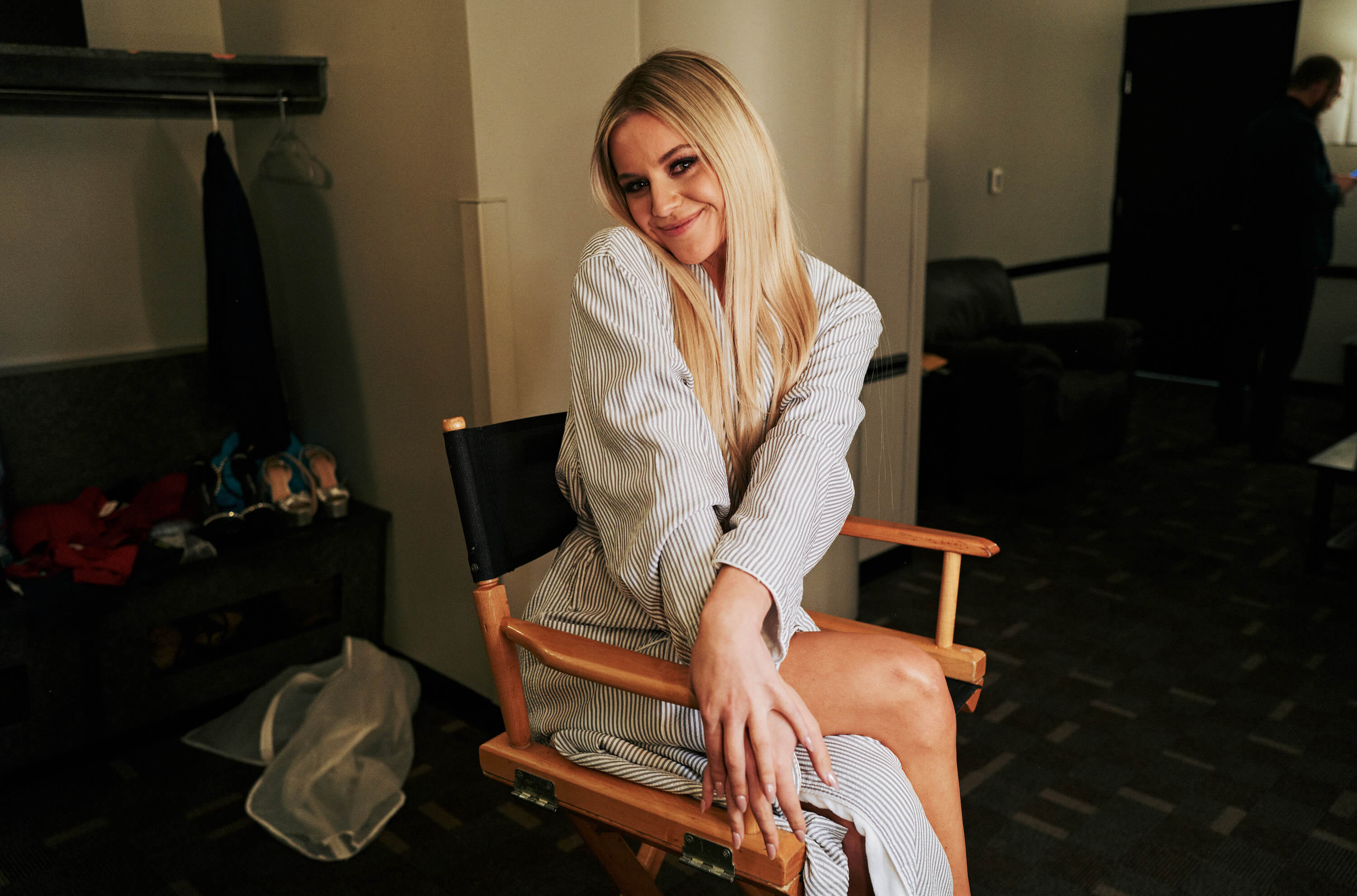 Kelsea Ballerini poses backstage during the 56th Annual Country Music Association Awards