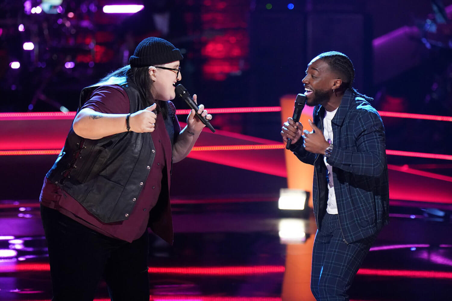 ALI and D. Smooth singing toward each other on stage in 'The Voice' Season 23 battle rounds