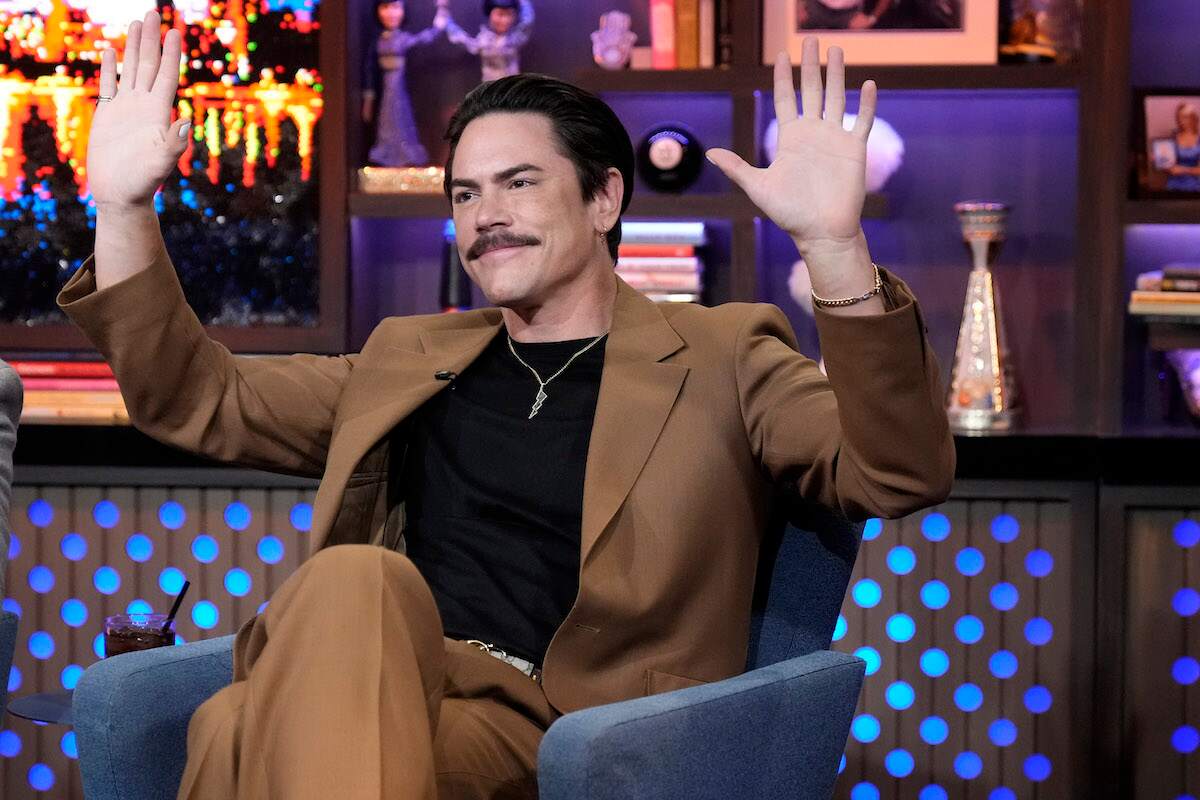 Tom Sandoval waves to fans at Watch What Happens Live