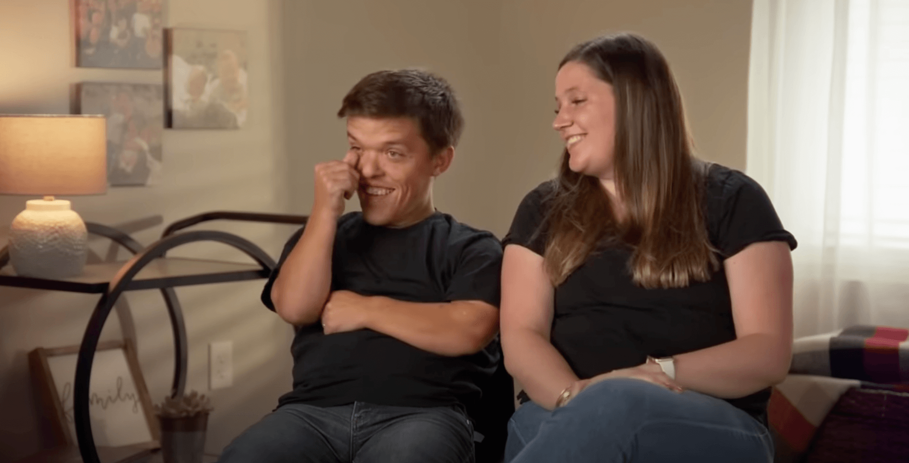 Zach Roloff and Tori Roloff talking during an interview in 'Little People, Big World'