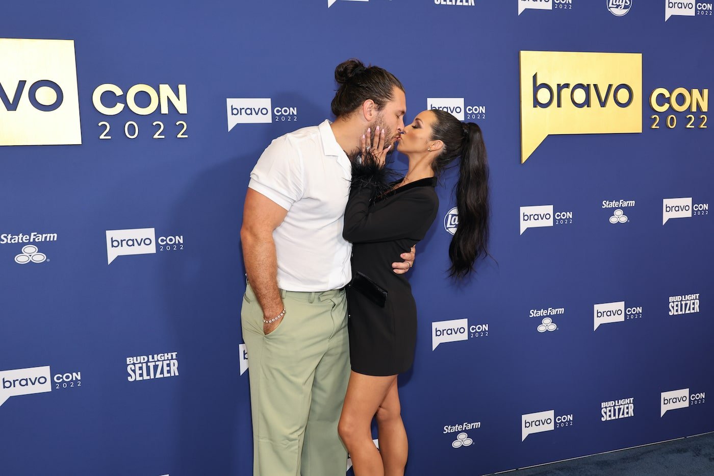 Brock Davies and Scheana Shay from 'Vanderpump Rules' kiss at Bravocon