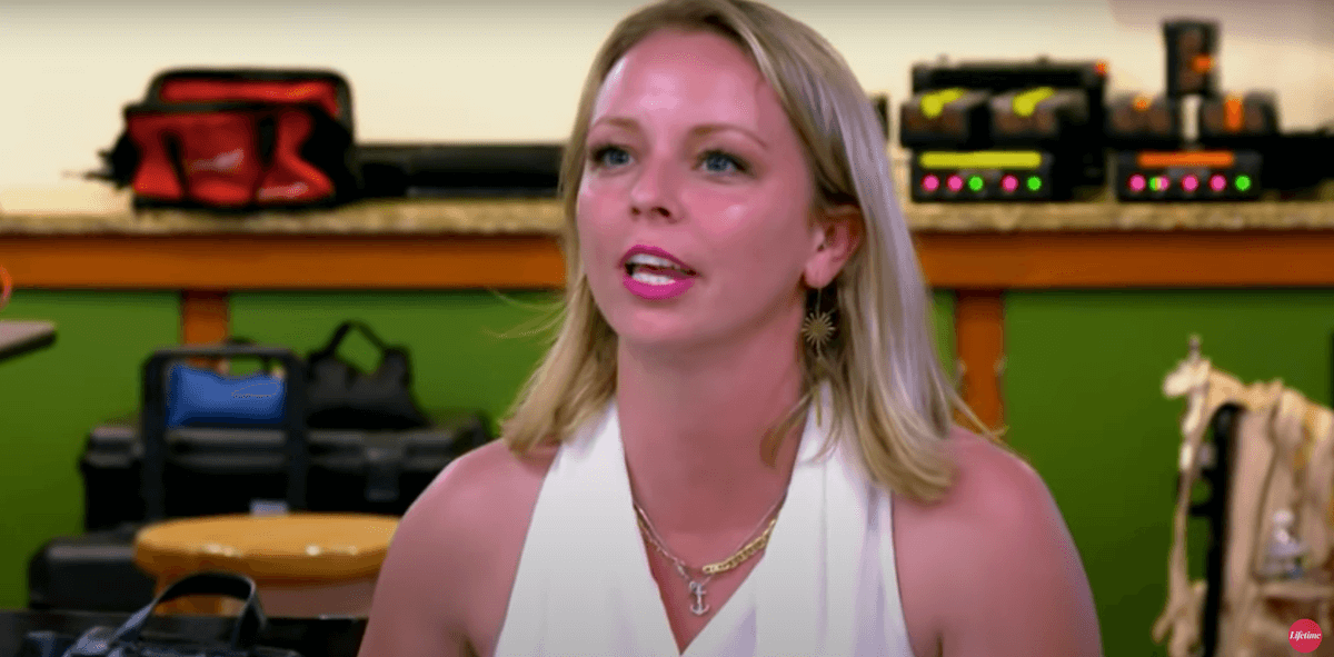 Lindsey from 'Married at First Sight' Season 14 wearing a white sleeveless top