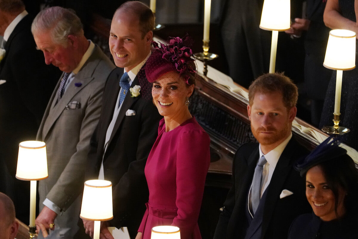 El príncipe Harry, a quien la familia real querrá evitar que repita el servicio del Día de la Commonwealth de 2020 en la coronación, con Meghan Markle, Kate Middleton, el príncipe William y el rey Carlos.