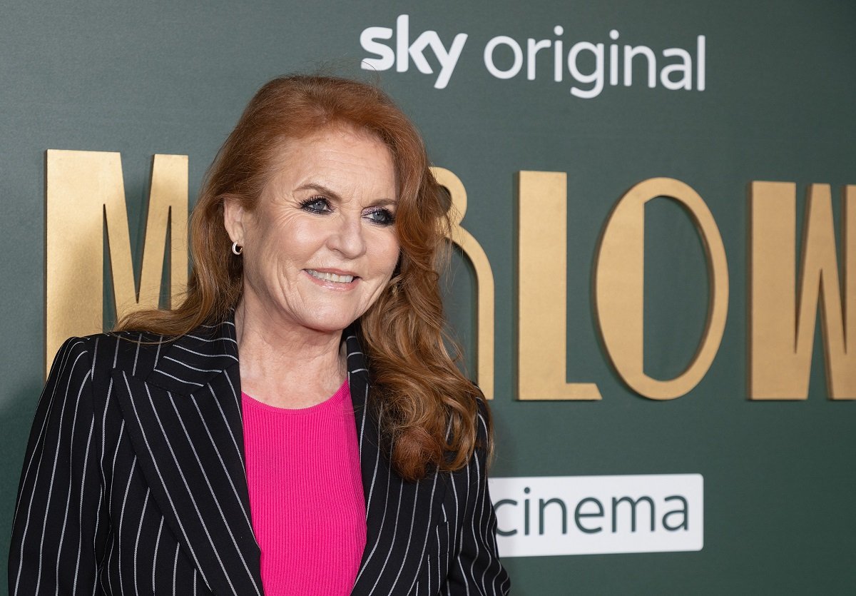 Sarah Ferguson, who has a whole vault of royal secrets she could spill on her podcast, arrives at the U.K. premiere of Marlowe