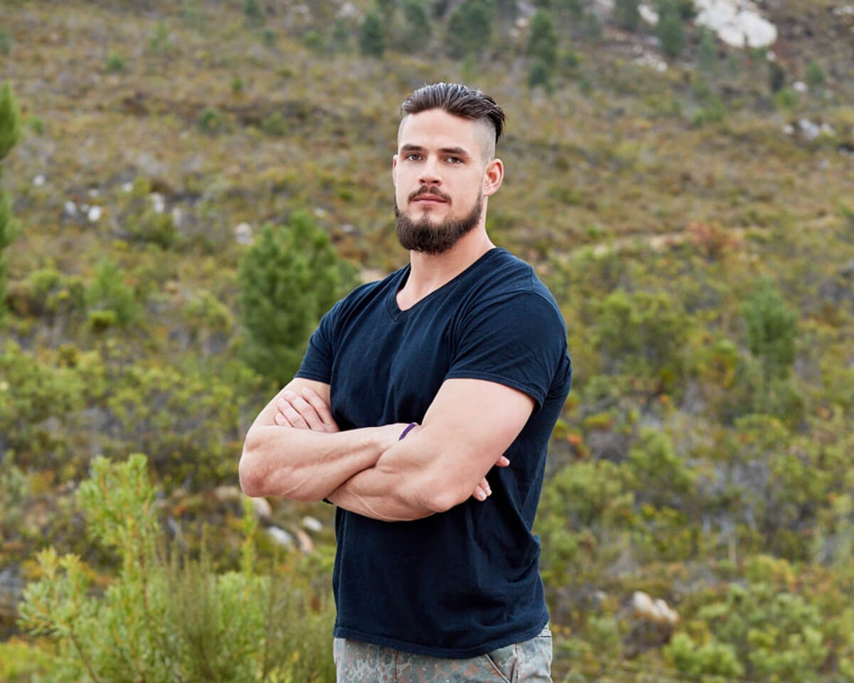 ‘The Challenge’ star Zach Nichols poses for his official cast photo for ‘Final Reckoning’