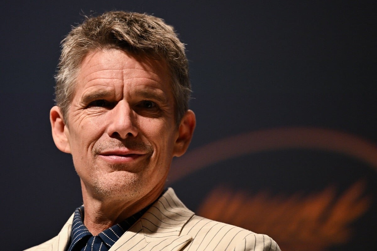 Ethan Hawke smiling while attending the Rendez-Vous With Pedro Almodovar.