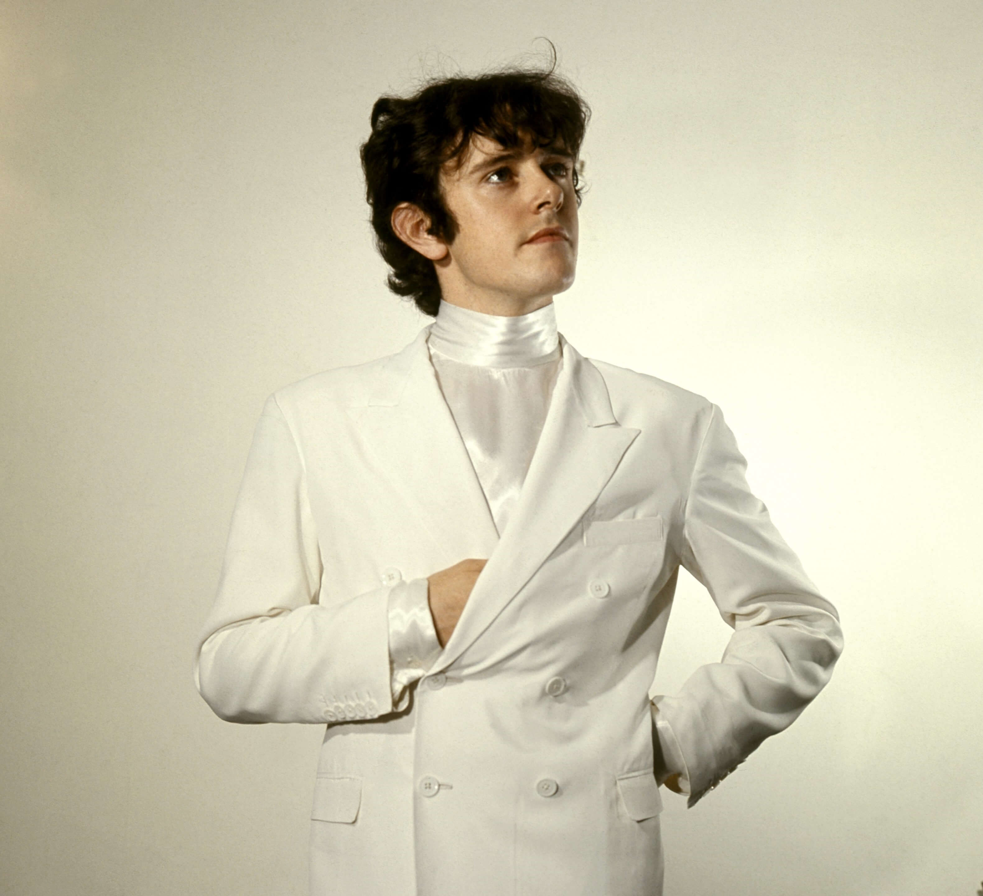 "Jennifer Juniper" singer Donovan in a white suit
