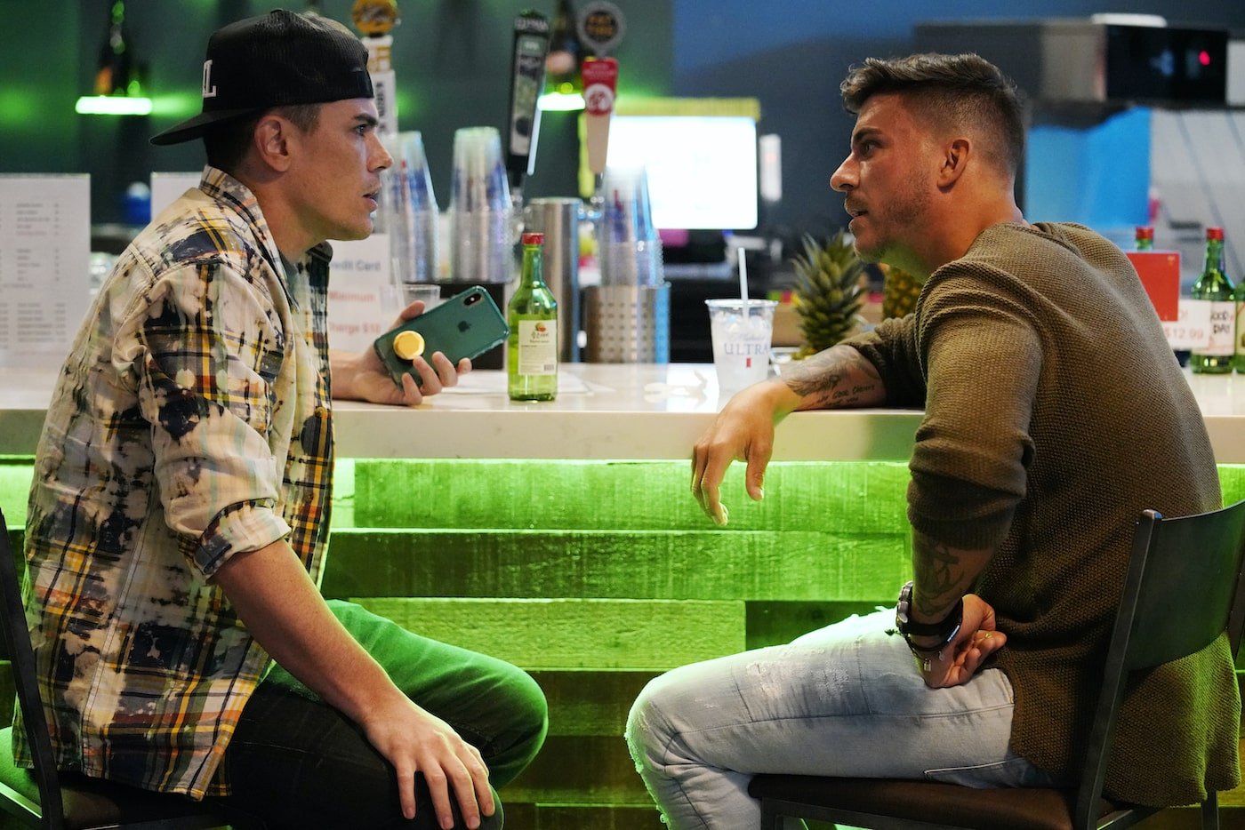Tom Sandoval and Jax Taylor talk at a bar on 'Vanderpump Rules'