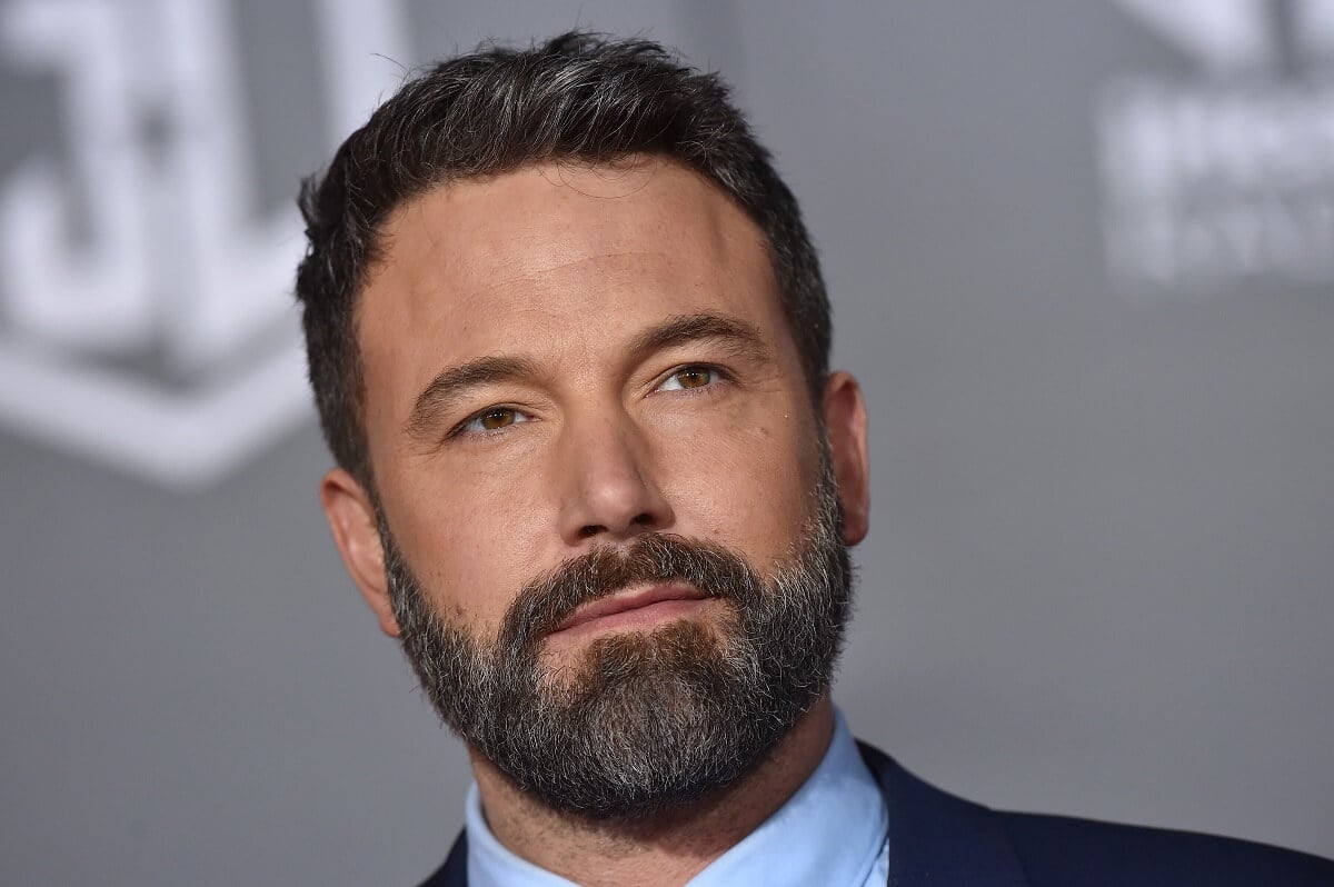 Ben Affleck in a suit at the premiere of 'Justice League'.