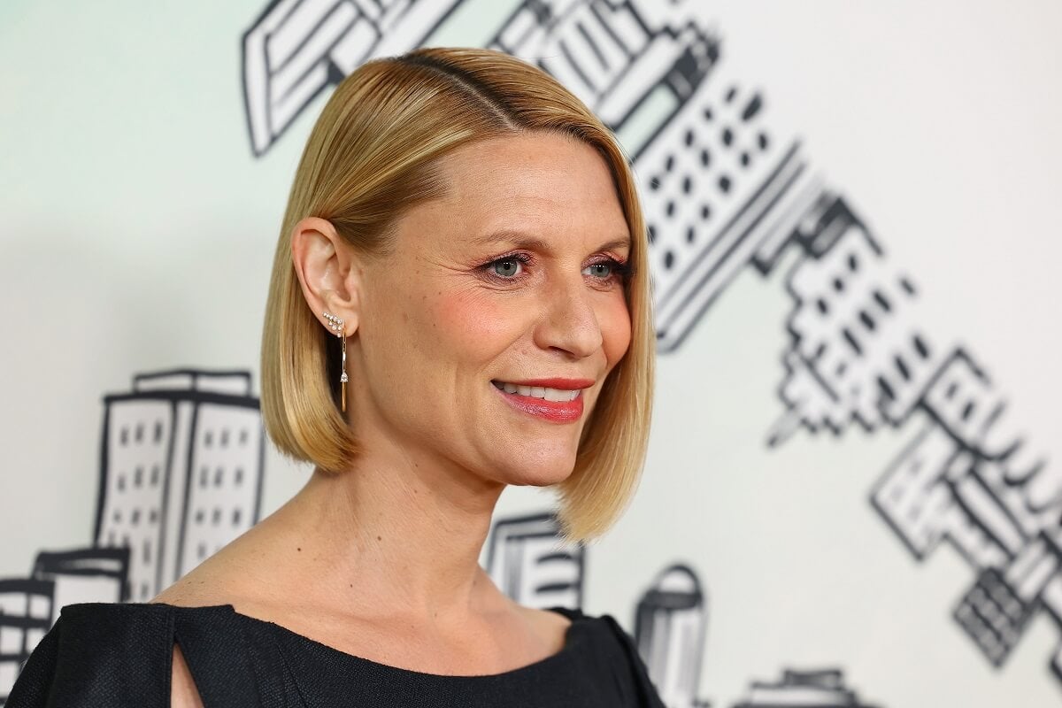 Claire Danes smiling while attending FX's 'Fleishman is in Trouble'.