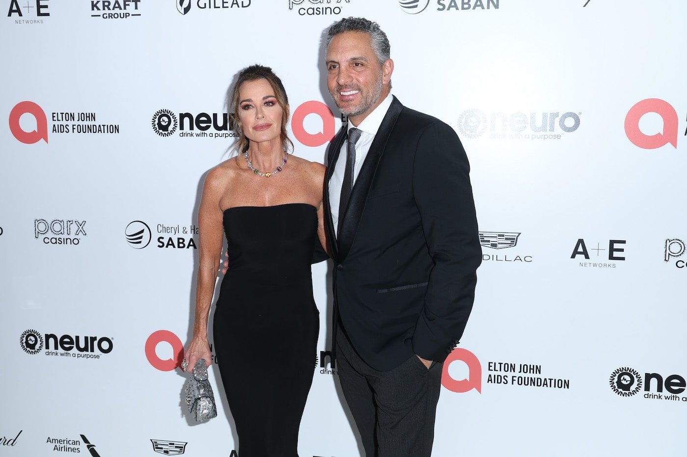 Kyle Richards and Mauricio Umansky from 'RHOBH' on the red carpet