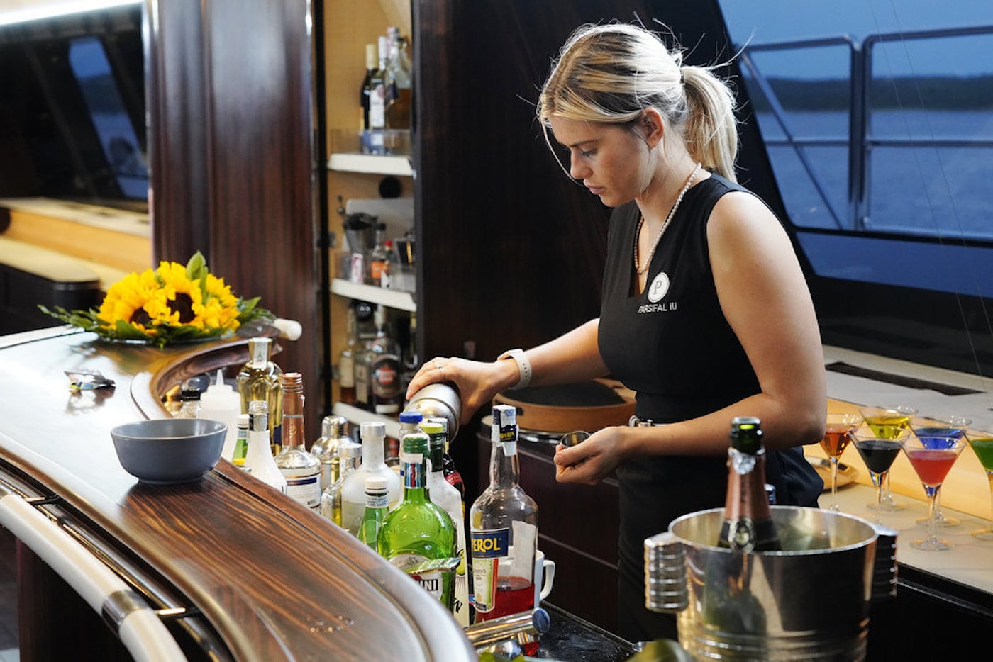 Lucy Edmunds pours drinks on 'Below Deck Sailing Yacht'