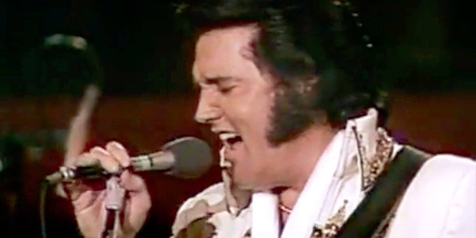Elvis Presley in concert on June 21, 1977 in Rapid City, South Dakota