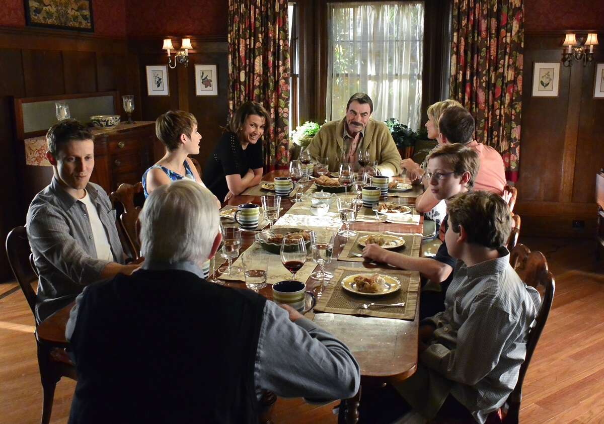 om Selleck Donnie Wahlberg, Bridget Moynahan, Will Estes, Len Cariou, Amy Carlson, Sami Gayle, Tony Terraciano and Andrew Terraciano at family dinner on 'Blue Bloods'