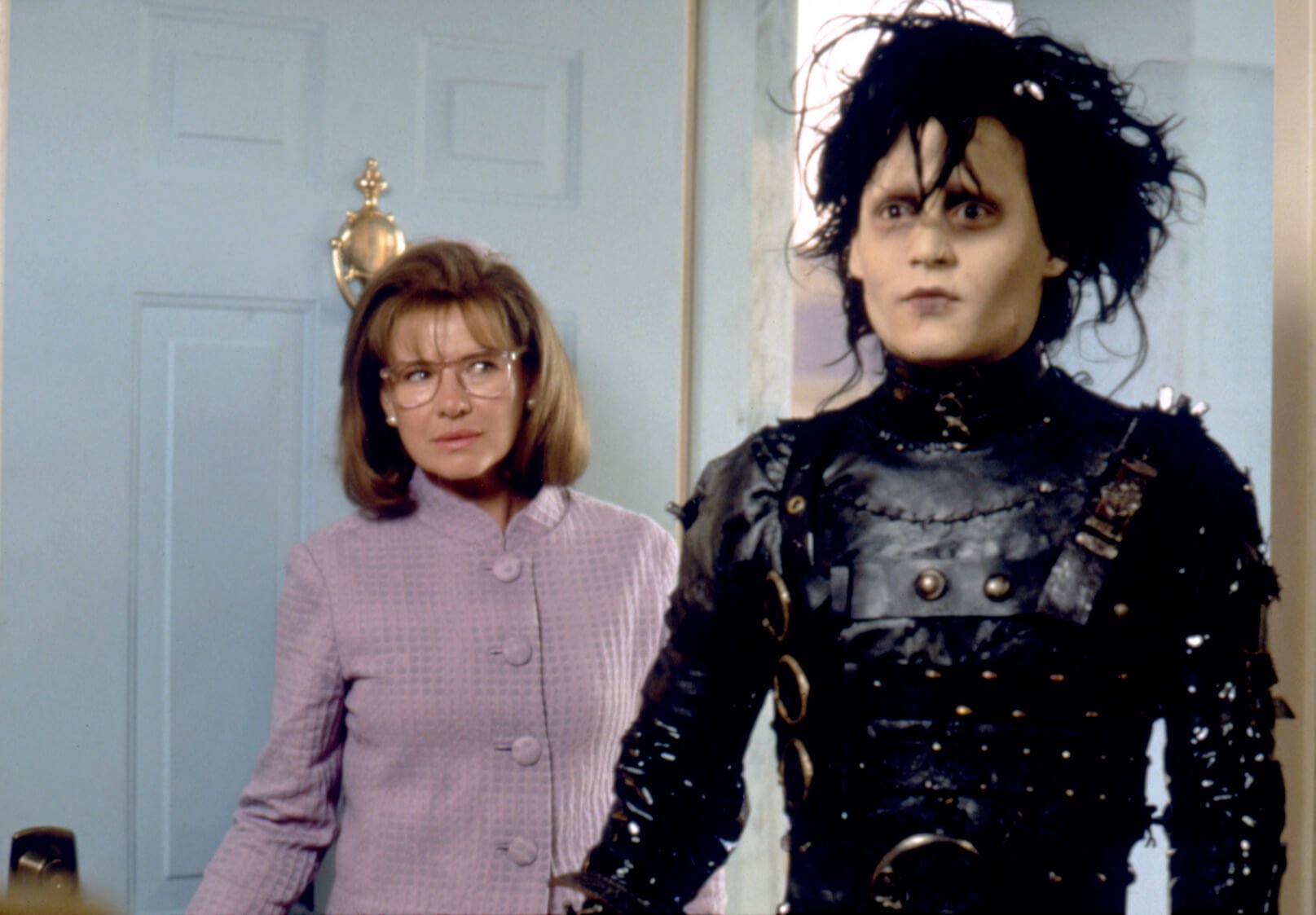 A scene in 'Edward Scissorhands' with cast members Johnny Depp and Diane Wiest