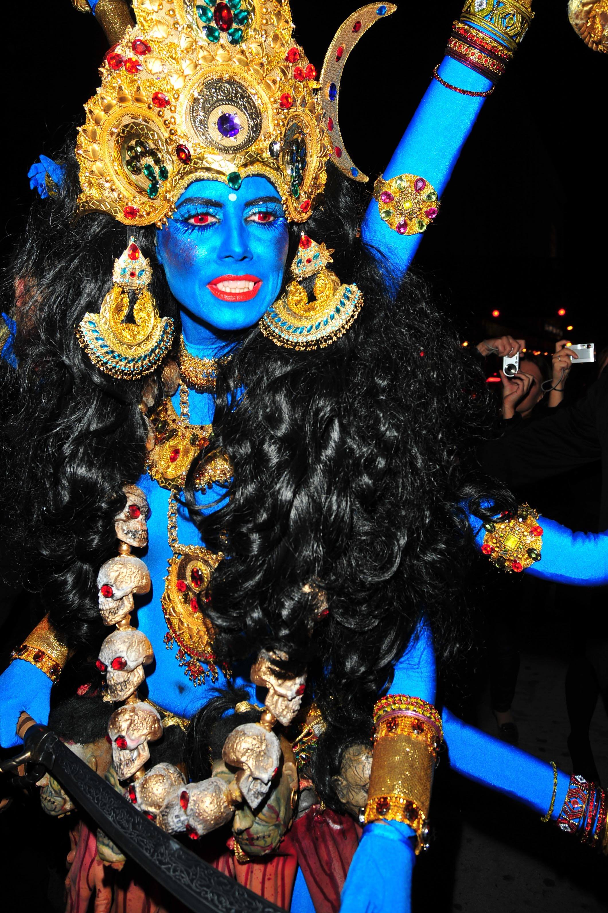 Heidi Klum in her Halloween costume of the Hindu goddess Kali in 2008