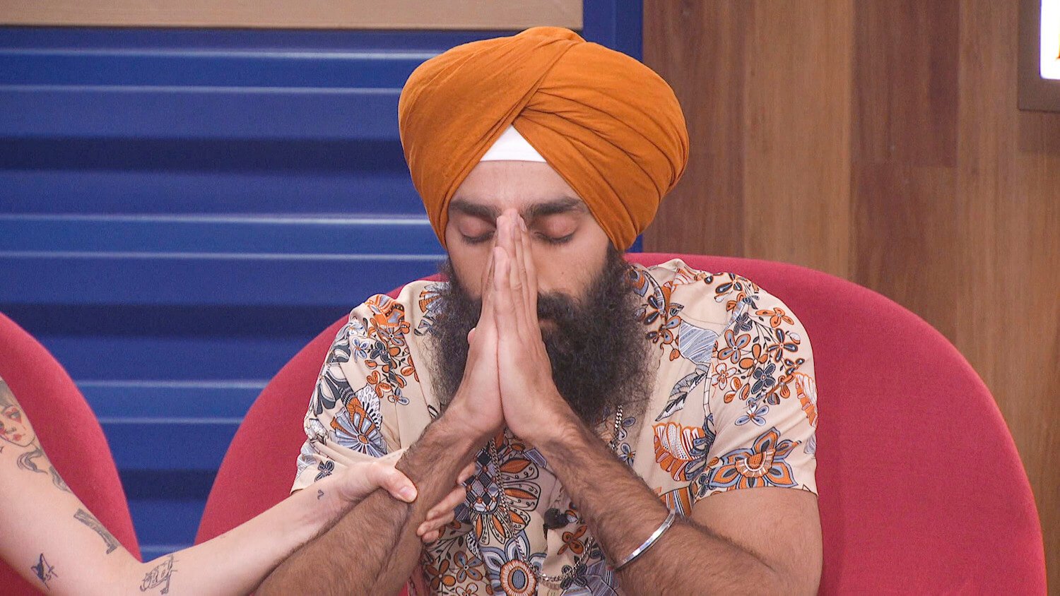 Jag Bains praying in 'Big Brother' Season 25 Week 5