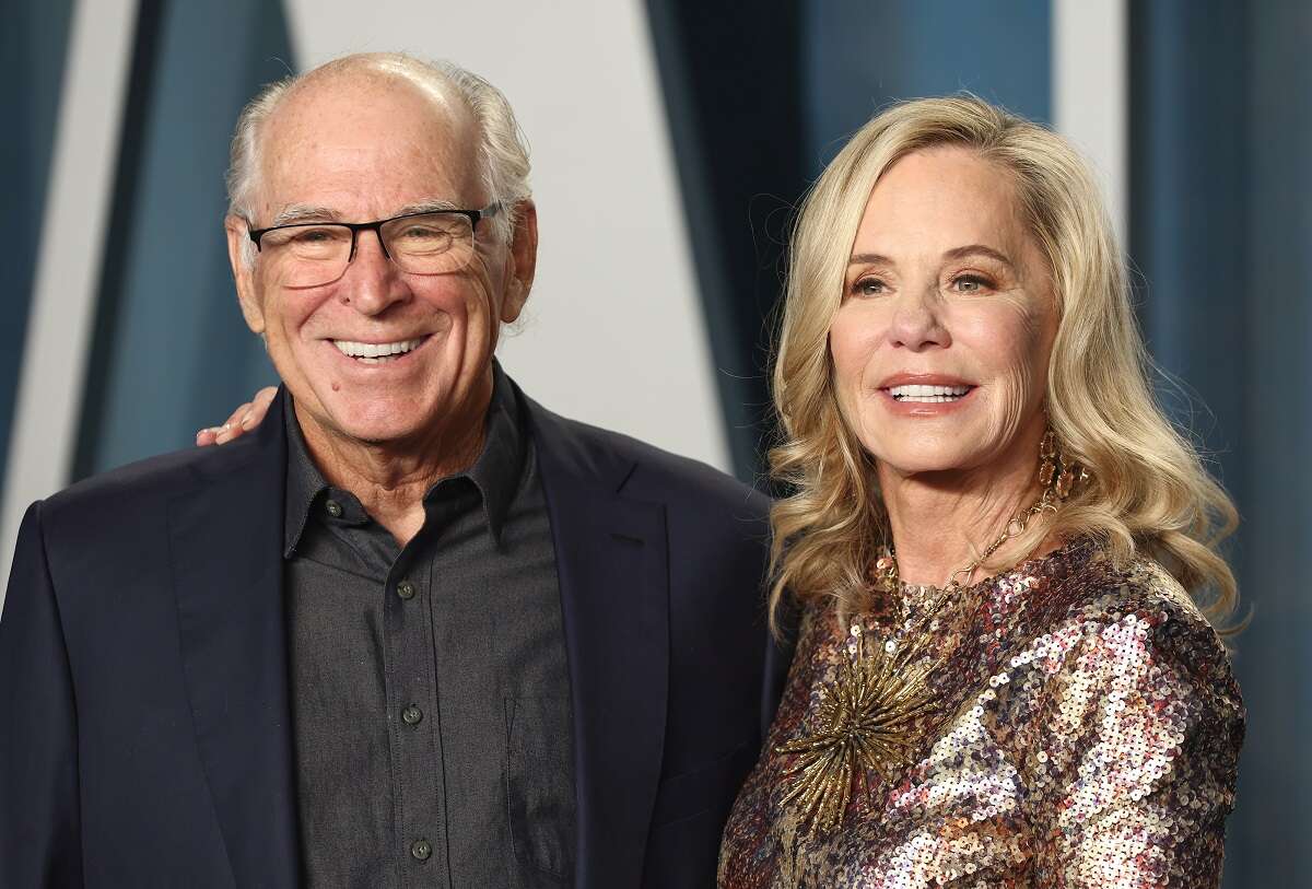 Jimmy Buffett and Jane Slagsvol arrive to the 2022 Vanity Fair Oscar Party