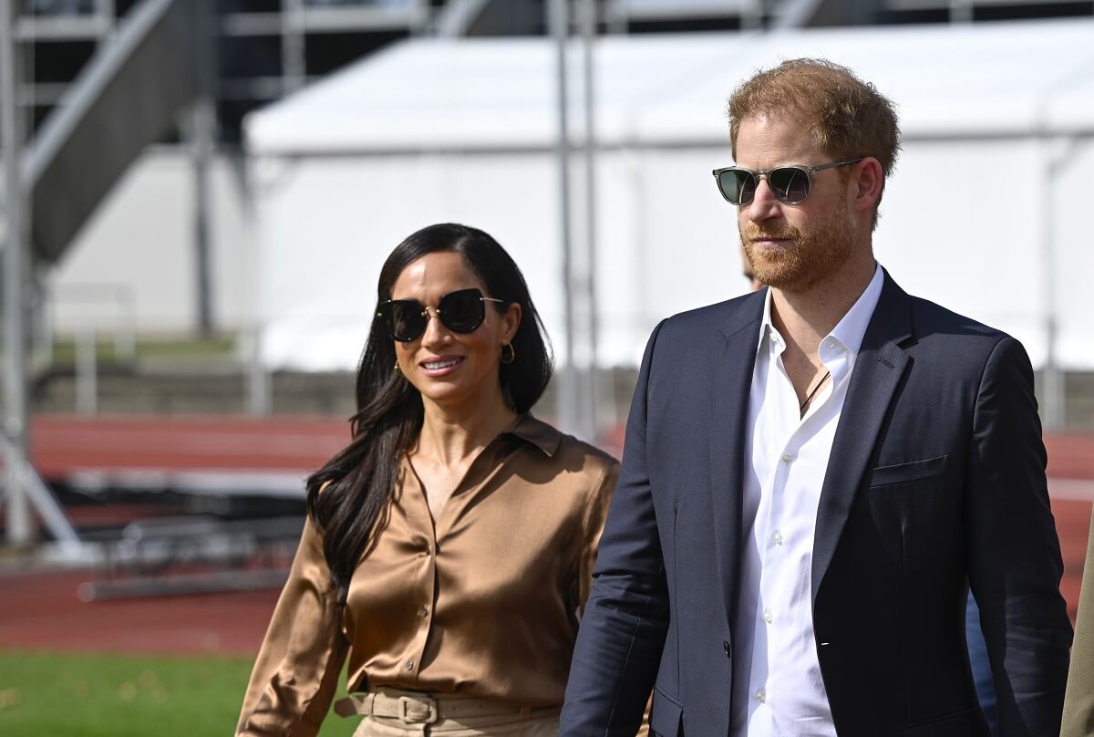 Body Language Expert Notices Meghan Markle Become ‘Nervous’ When She Wasn’t Getting Prince Harry’s Full Attention and Had to ‘Take a Backseat’