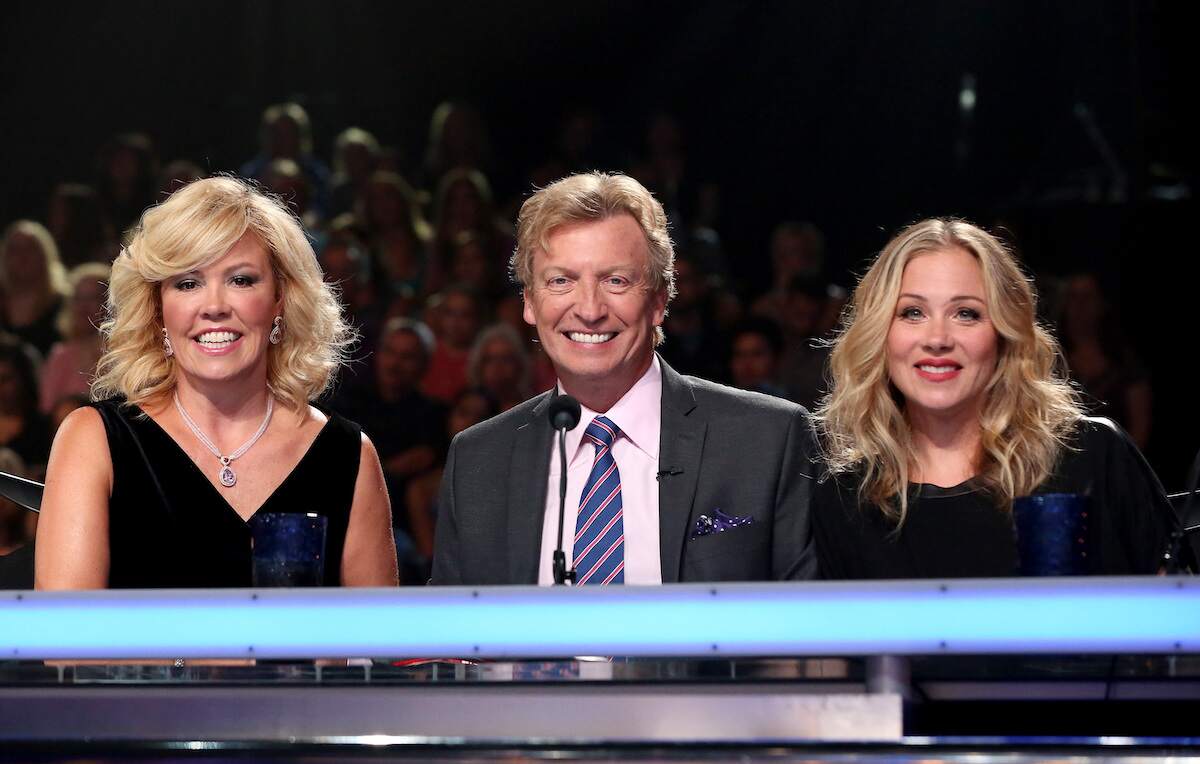 Resident judges Mary Murphy, Nigel Lythgoe, and guest judge Christina Applegate smile for a photo during filming of So You Think You Can Dance
