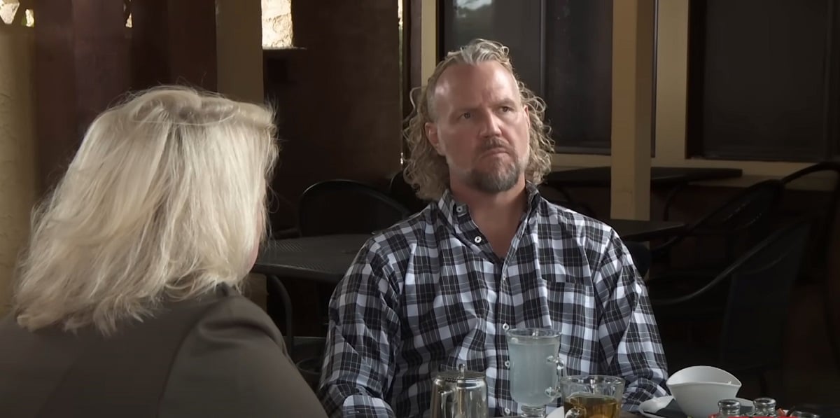 Janelle and Kody Brown eat at Fat Olives during an episode of 'Sister Wives'