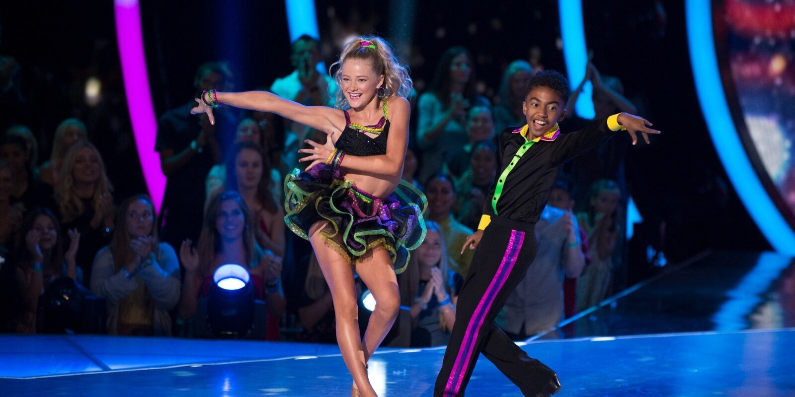 Rylee Arnold and Miles Brown compete on 'DWTS Juniors' in 2018.