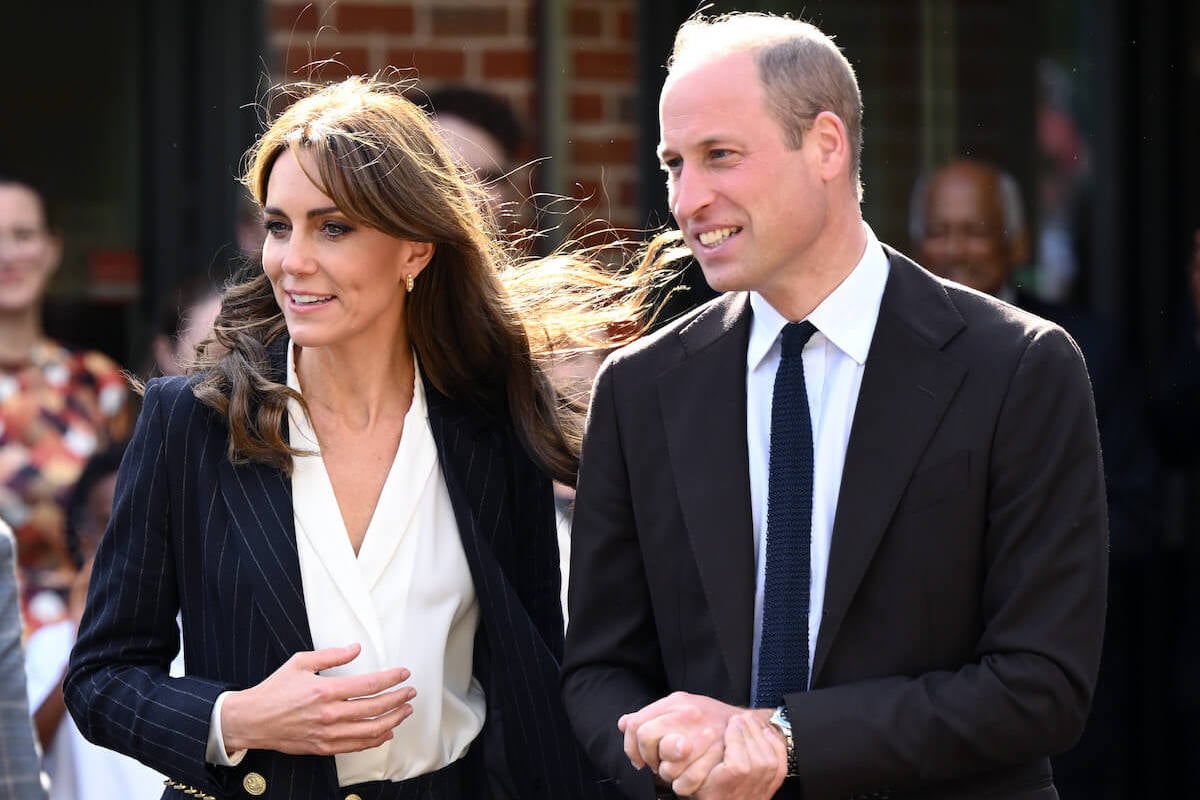 Kate Middleton and Prince William, who show their 'emotional unity' through coordinating outfits, look on