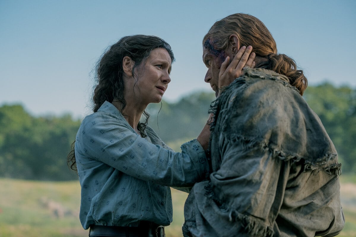 Outlander Episode 708 Turning Points Caitriona Balfe (Claire Fraser) and Sam Heughan (Jamie Fraser)