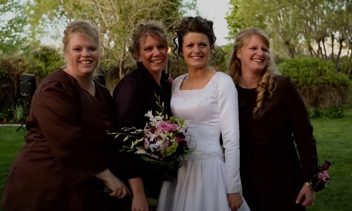 Robyn Brown with Janelle Brown, Meri Brown, and Christine Brown on her wedding day in 2010; the sister wives have gone their separate ways