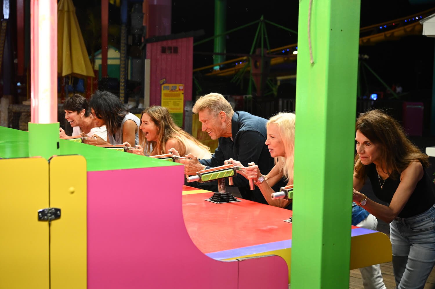 Gerry Turner playing carnival games with his final 6 women before hometowns in 'The Golden Bachelor'