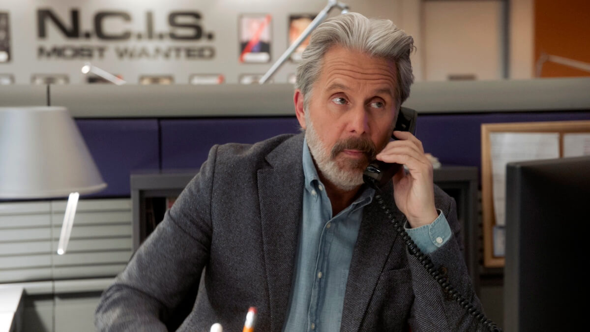 Gary Cole talking on the phone in an episode of 'NCIS'