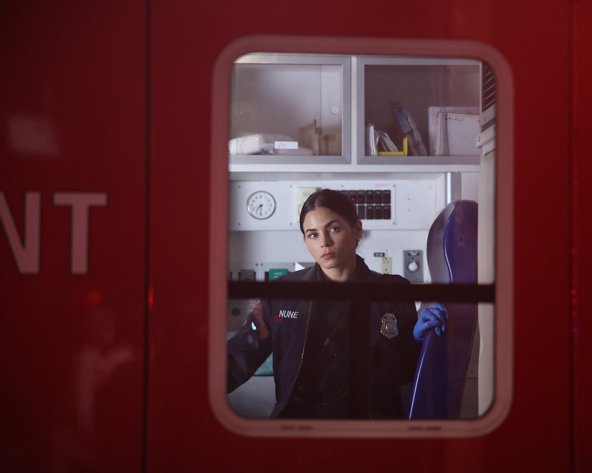Jenna Dewan seen through the window of an ambulance in 'The Rookie'