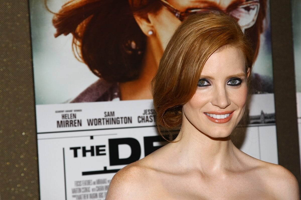 Jessica Chastain posing at the screening of 'The Debt'.