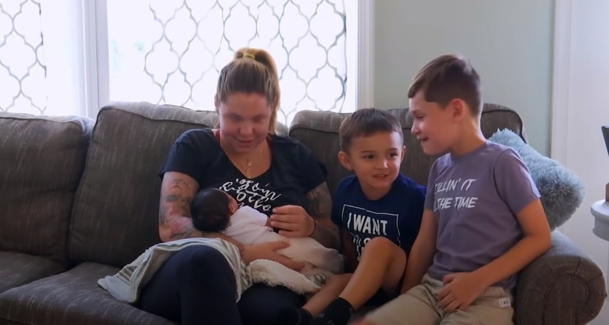 Kailyn Lowry with sons, Lux, Lincoln and Isaac in an episode of 'Teen Mom 2'