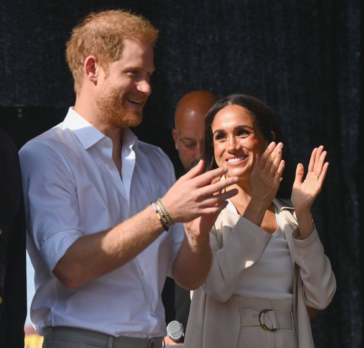 Prince Harry and Meghan Markle attend the swimming medal ceremony during the Invictus Games Düsseldorf 2023