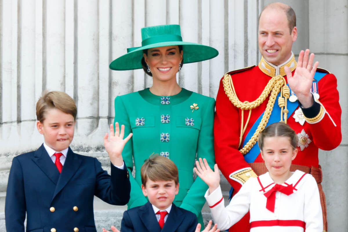 Prince William and Kate Middleton, who avoid Princess Diana's 'biggest parenting regret,' stand with children Prince Georg, Prince Louis, and Princess Charlotte