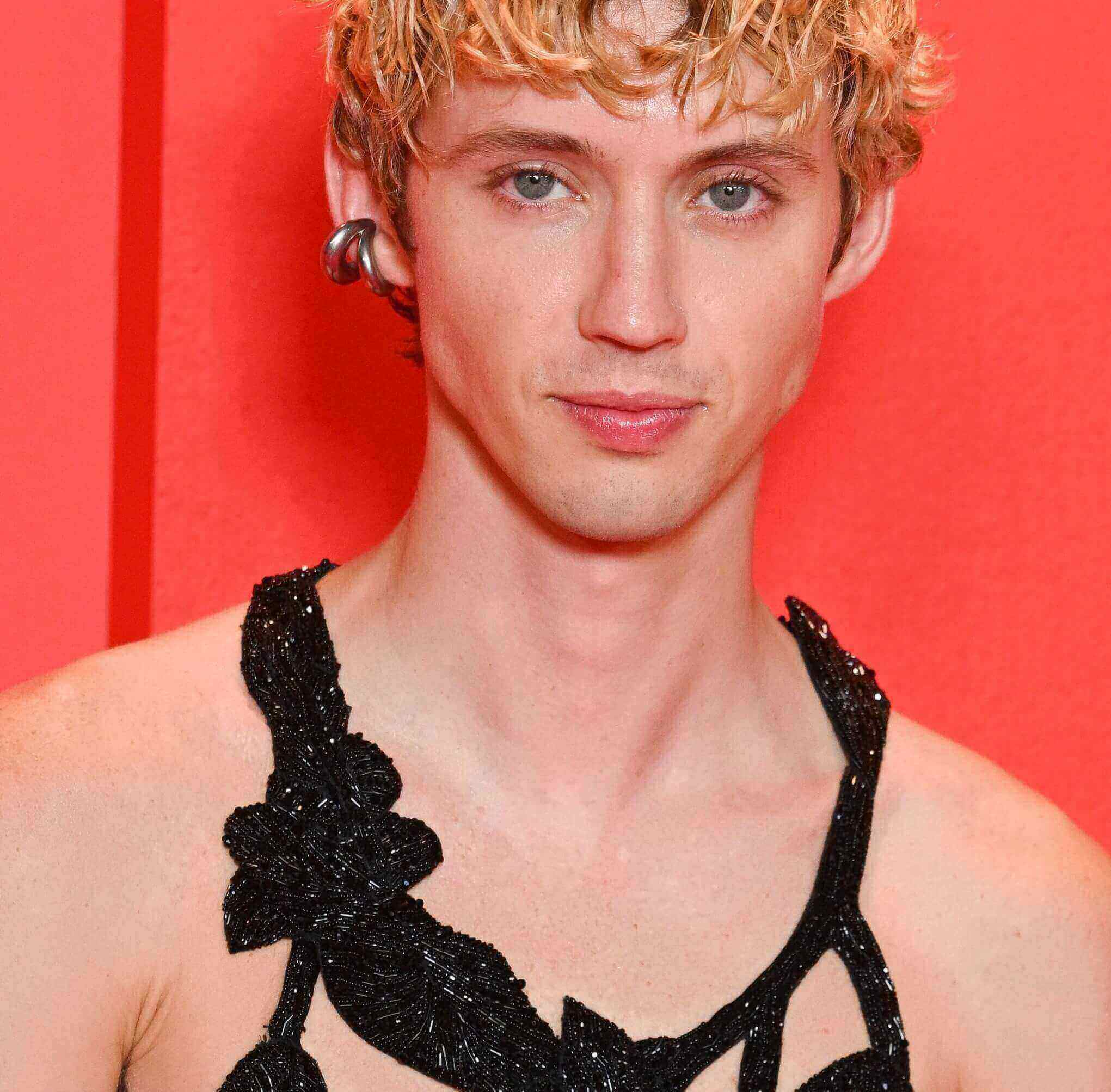 "My Sweet Lord" singer Troye Sivan wearing black