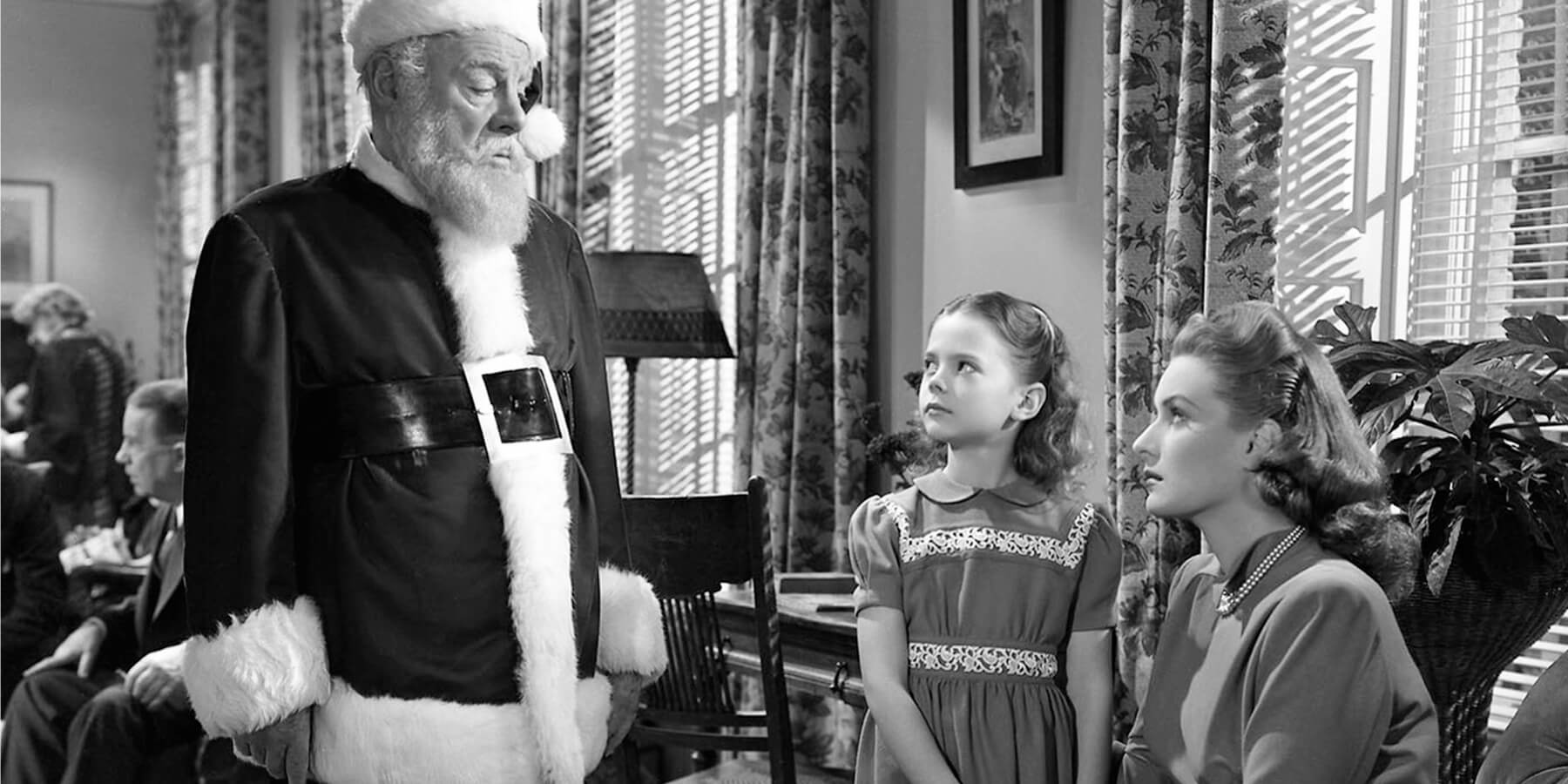 Edmund Gwenn as Kris Kringle, Natalie Wood as Susan Walker and Maureen O'Hara as Doris Walker in 'Miracle On 34th Street',