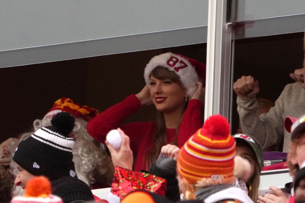 Taylor Swift in a suite during the Kansas City Chiefs game on Christmas Day