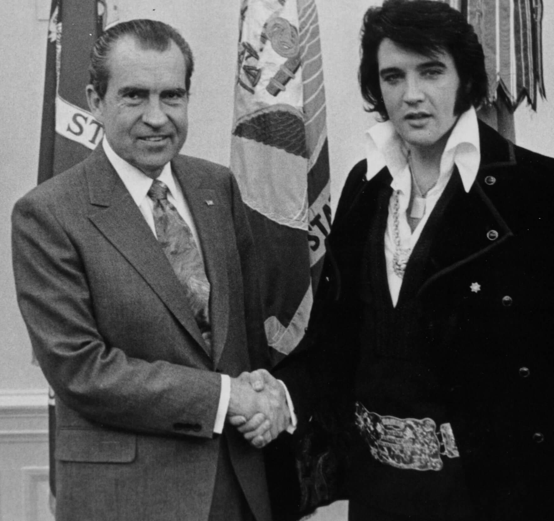 Richard Nixon and Elvis Presley shaking hands