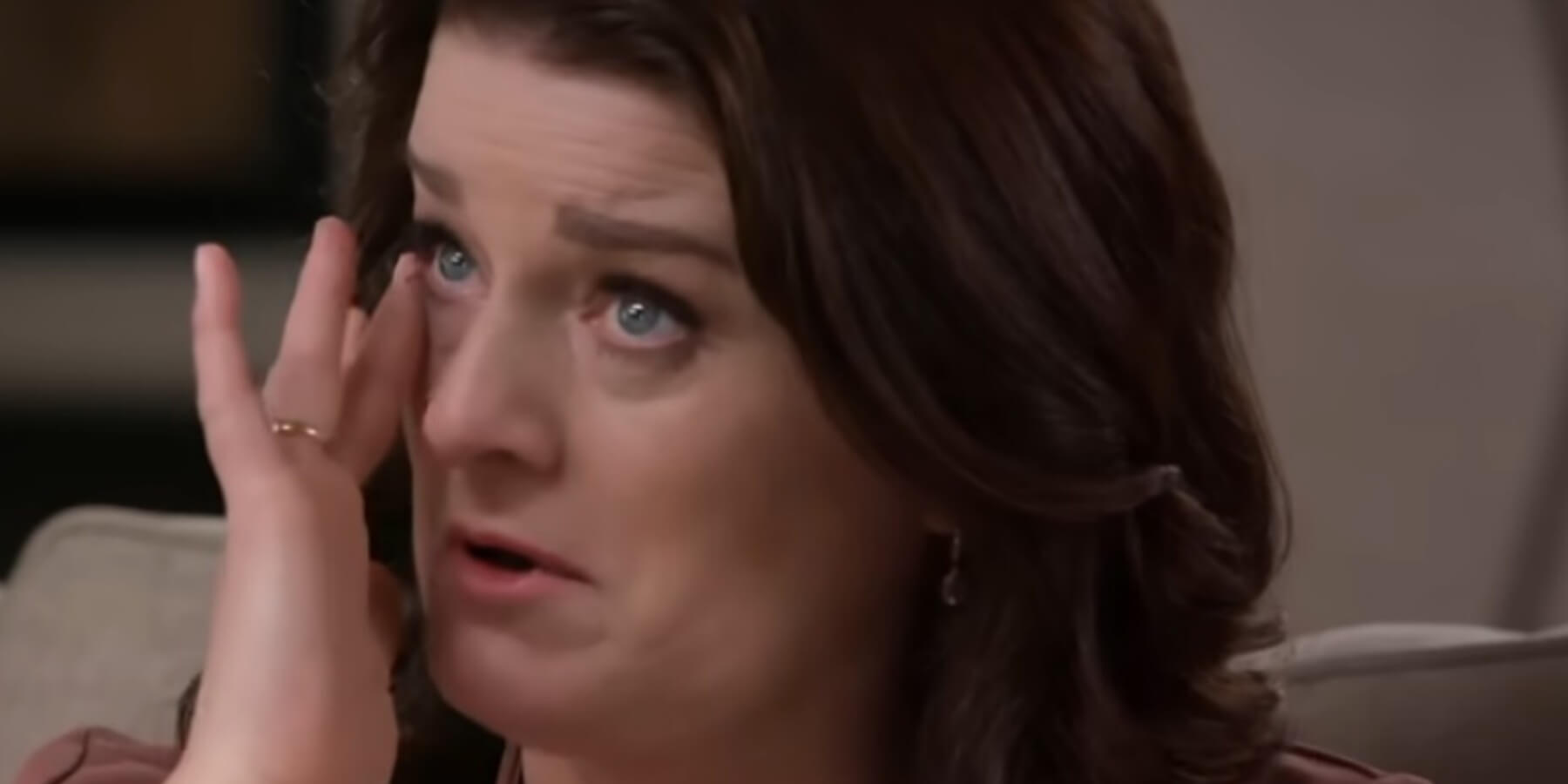 Robyn Brown crying during part 3 of the 'Sister Wives' One on One episodes.