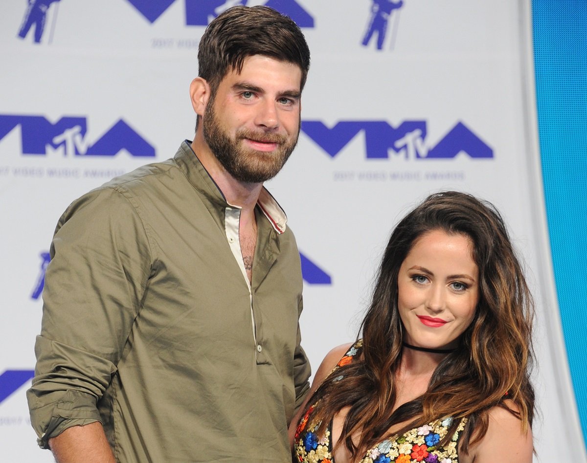 David Eason and Jenelle Evans arrive at the 2017 MTV Video Music Awards at The Forum on August 27, 2017