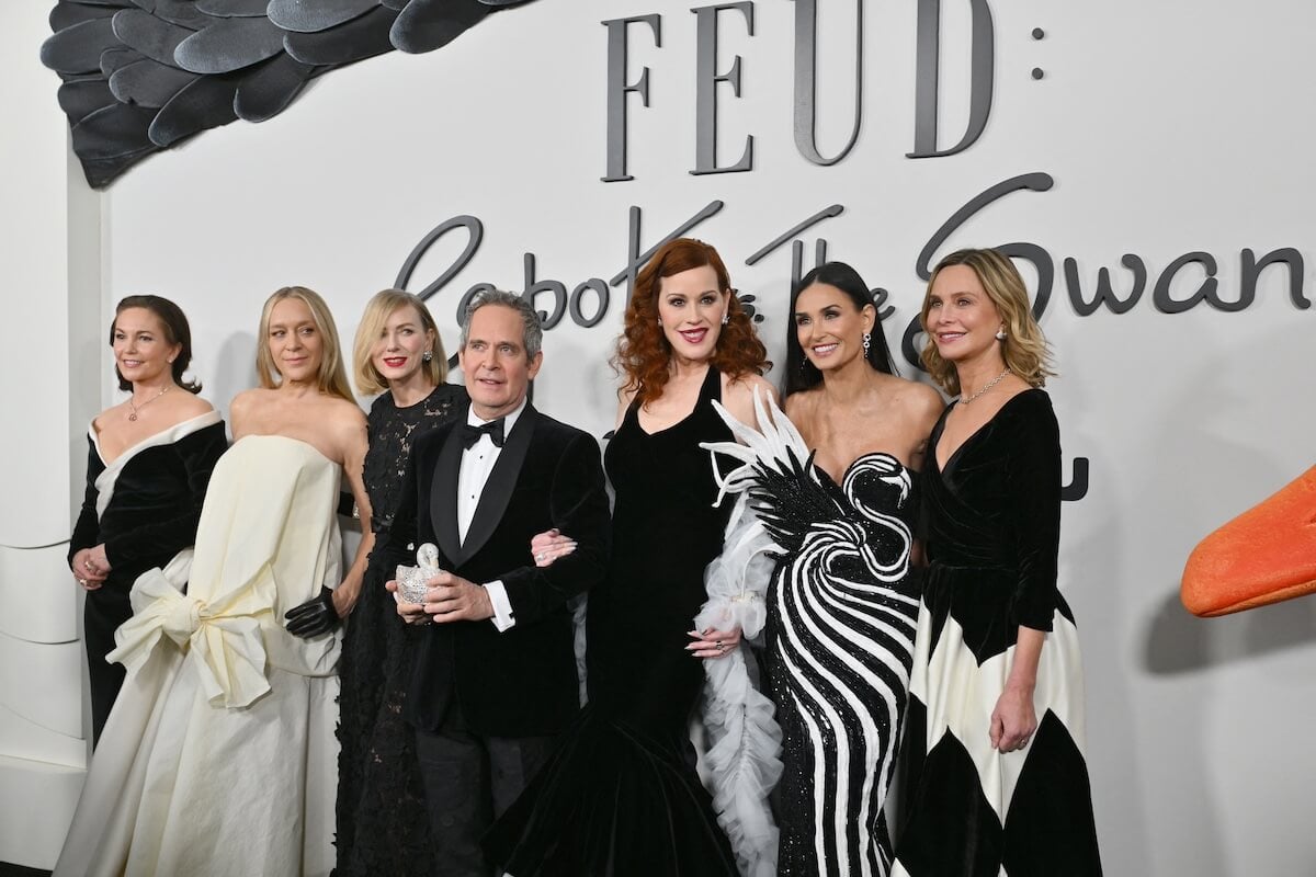 The cast of 'Feud: Capote vs. The Swans' poses on the red carpet